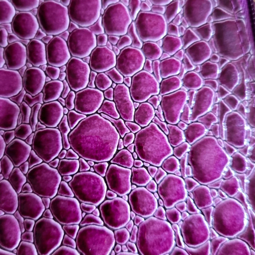 London Soho New York Crocodile Wristlet/Purple Alligator Makeup / Cosmetic Bag. - Picture 6 of 9